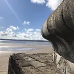 Seashells - Part Of The The Bay Filey Village With Pool, Gym And Direct Access, Pub, Restaurant, Tennis And Meadows Walks Reighton