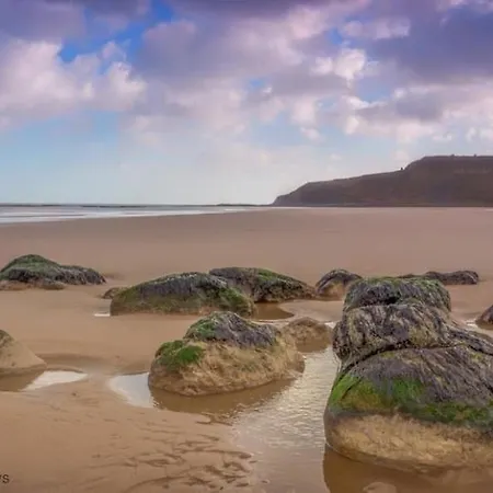 Seashells - Part Of The The Bay Filey Village With Pool, Gym And Direct Access, Pub, Restaurant, Tennis And Meadows Walks