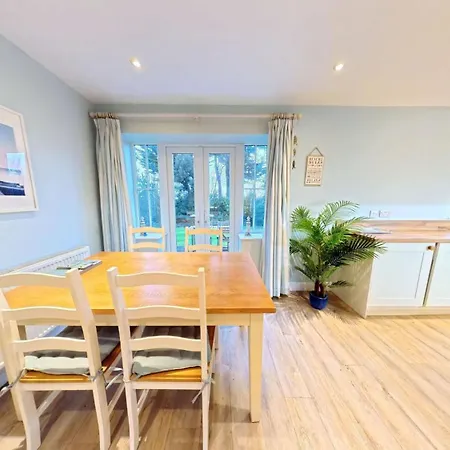 Seashells - Part Of The The Bay Filey Village With Pool, Gym And Direct Access, Pub, Restaurant, Tennis And Meadows Walks